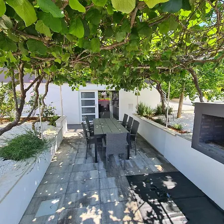 Apartament Ska *