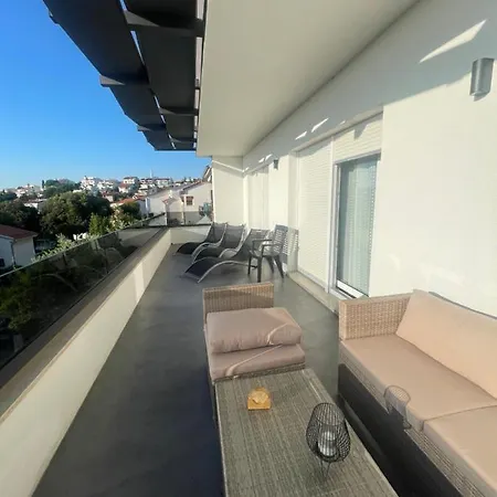 Ska 아파트 풀라