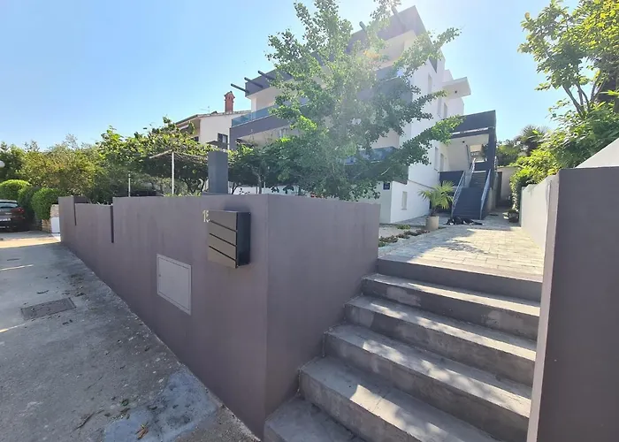 Διαμέρισμα Ska *