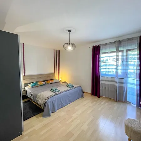 Apartment Ska *